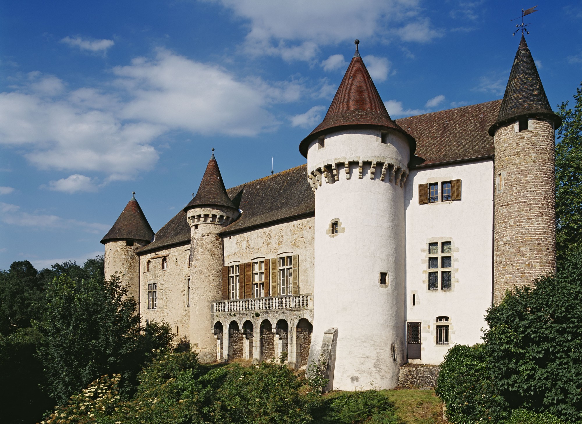 Le château d'Aulteribe de l'extérieur !!