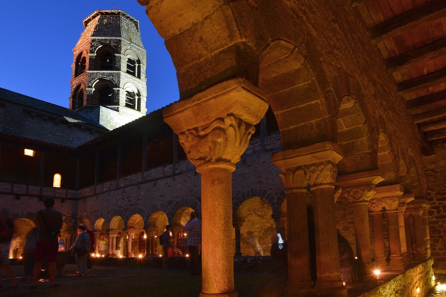 cloître de Lavaudieu