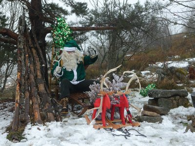 Le père Noël se met au vert_Saint-Pierre-la-Bourlhonne