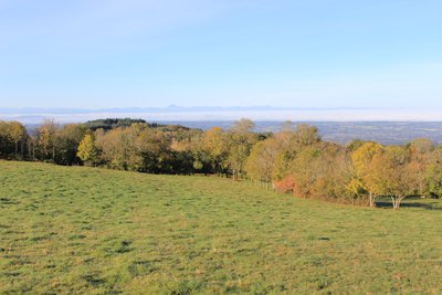 Vue sur la chaine des Puys depuis Chouvel