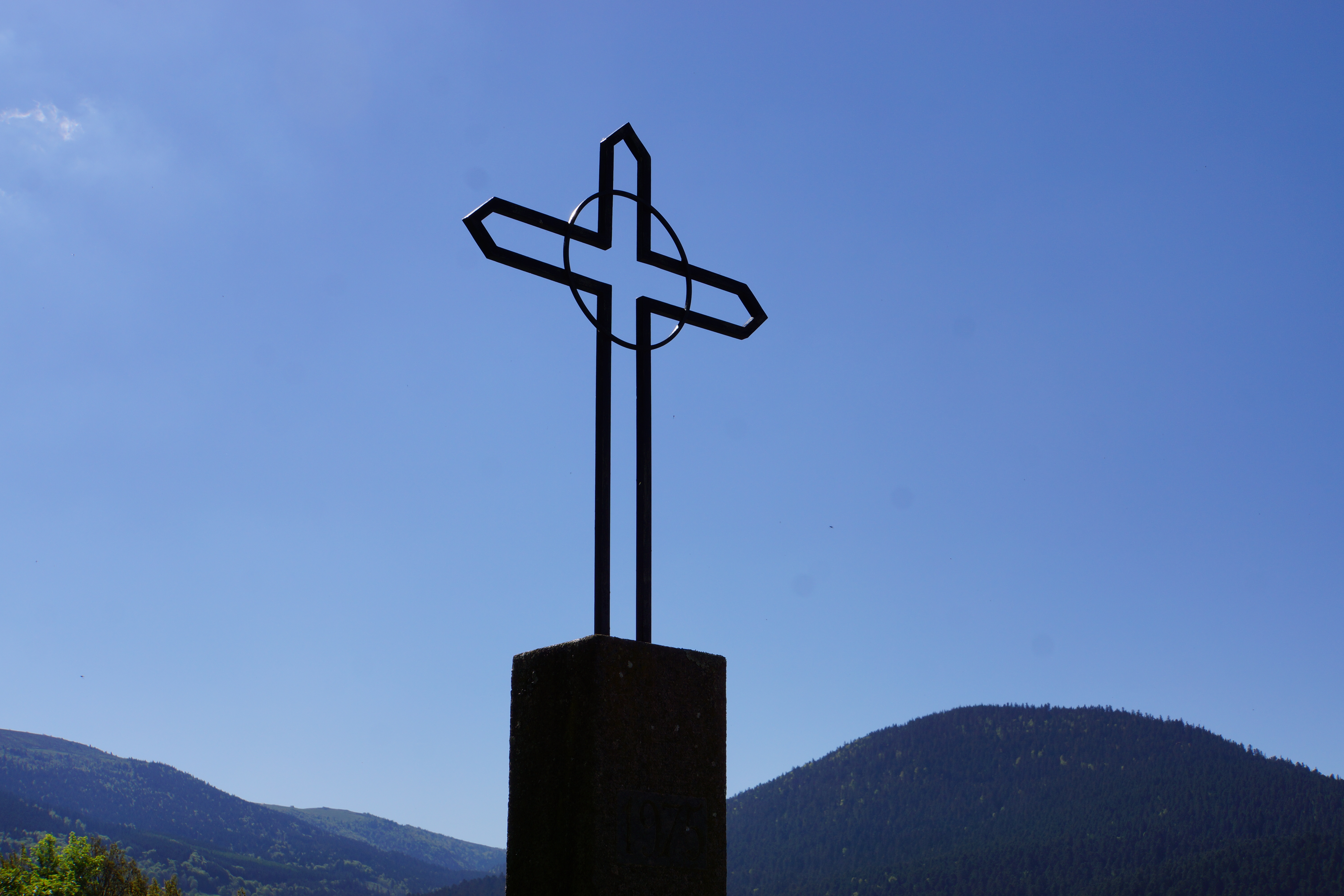 Croix à Saint-Pierre-la-Bourlhonne