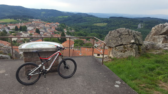 Vue sur Saint-Remy-sur-Durolle