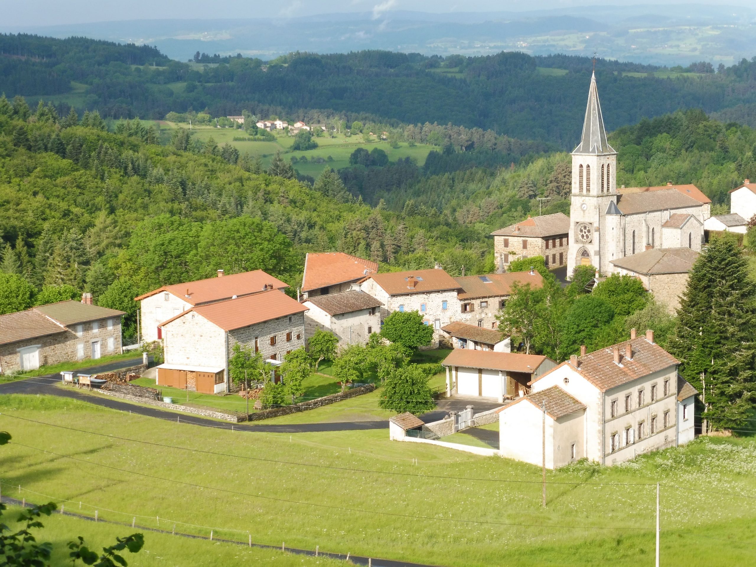 Vue sur le bourg de Baffie